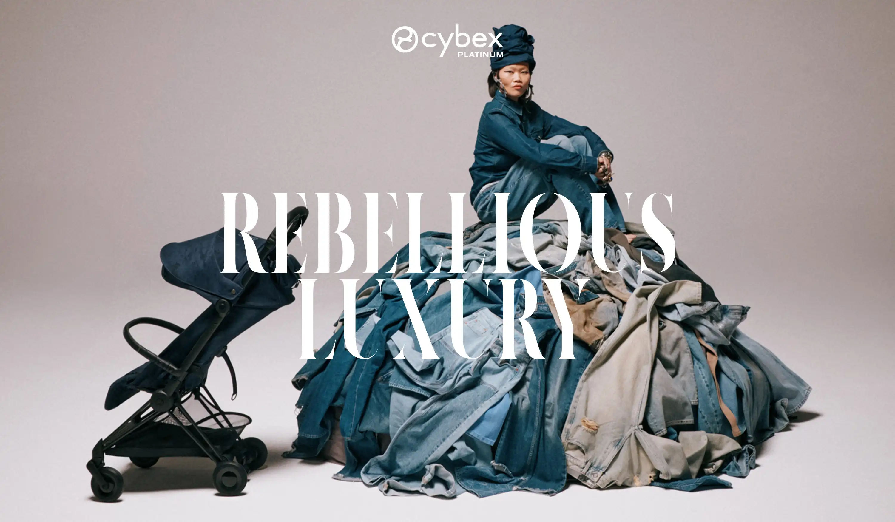 Cybex Coya Rebellious Luxury lekki wózek spacerowy do samolotu – edycja denim