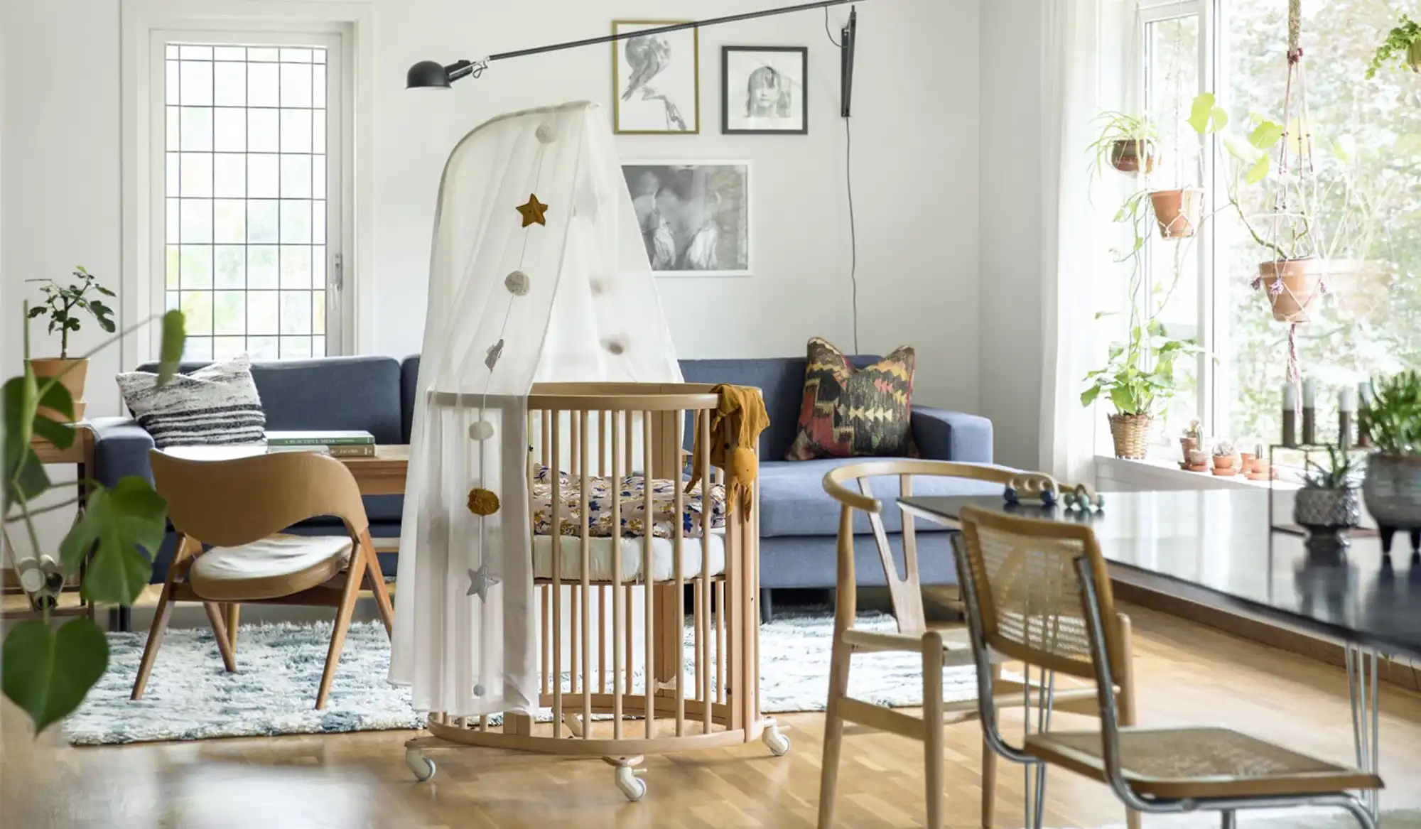 Stokke Sleepi Bundle – pełny zestaw Mini + Bed z akcesoriami Natural