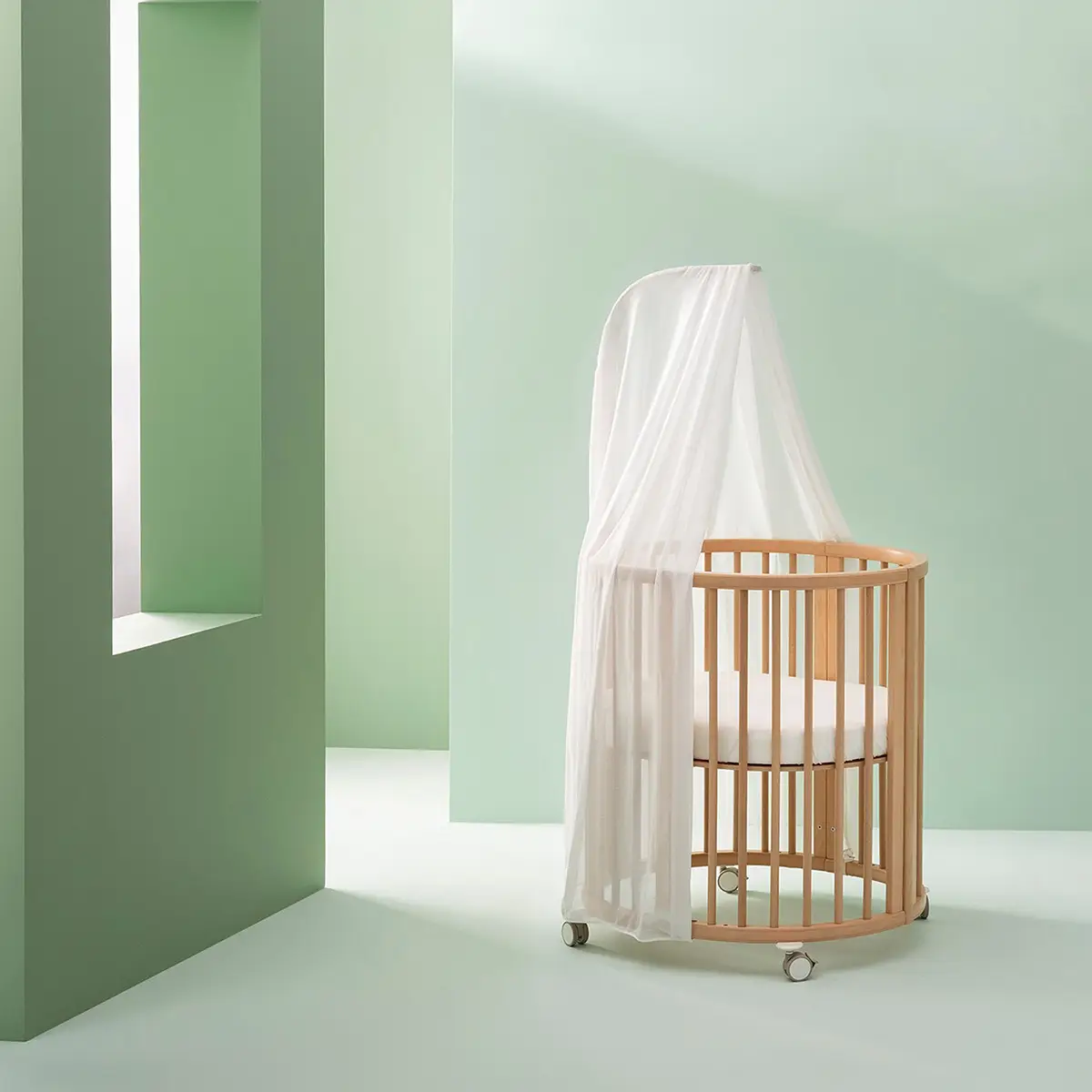Stokke Sleepi baldachim i pałąk – przestrzeń snu i bliskości