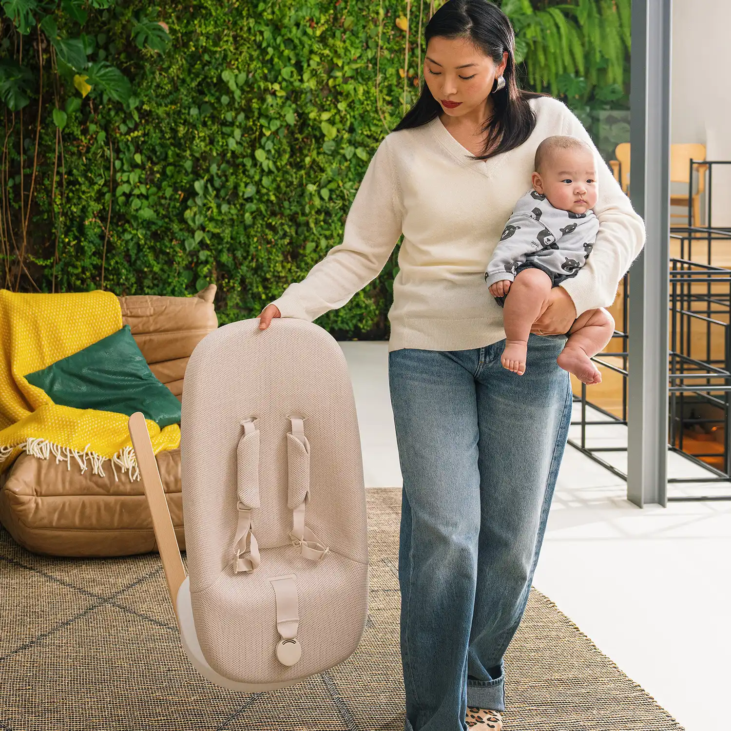 Stokke Yoga foldable lounger, easy to carry