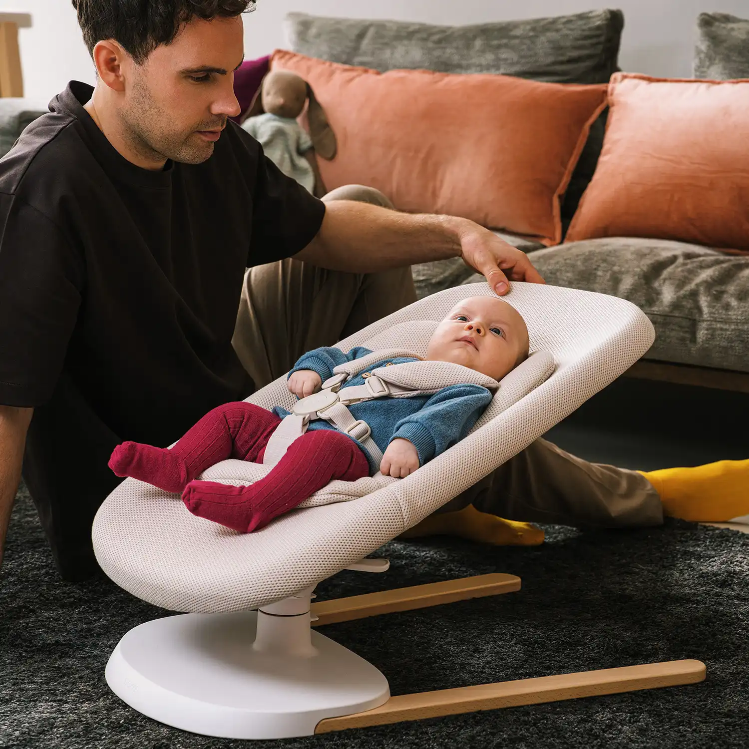 A lounger with more space and a stable base