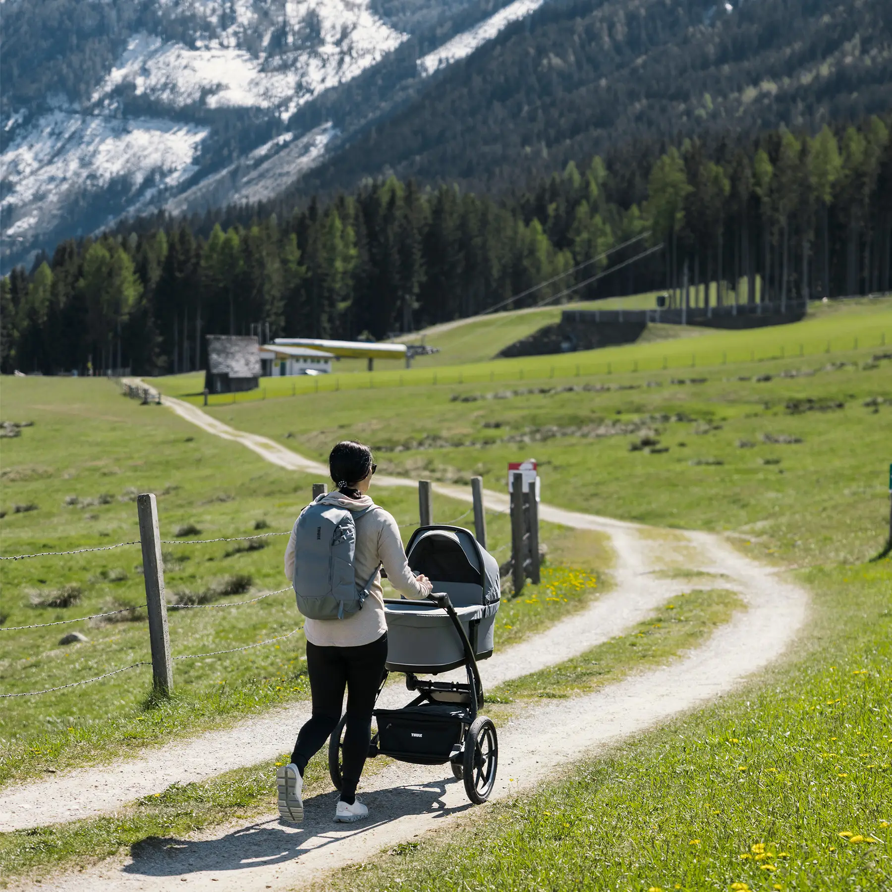 Thule Urban Glide 3 2w1 – gondola terenowa z wentylacją i ochroną termiczną