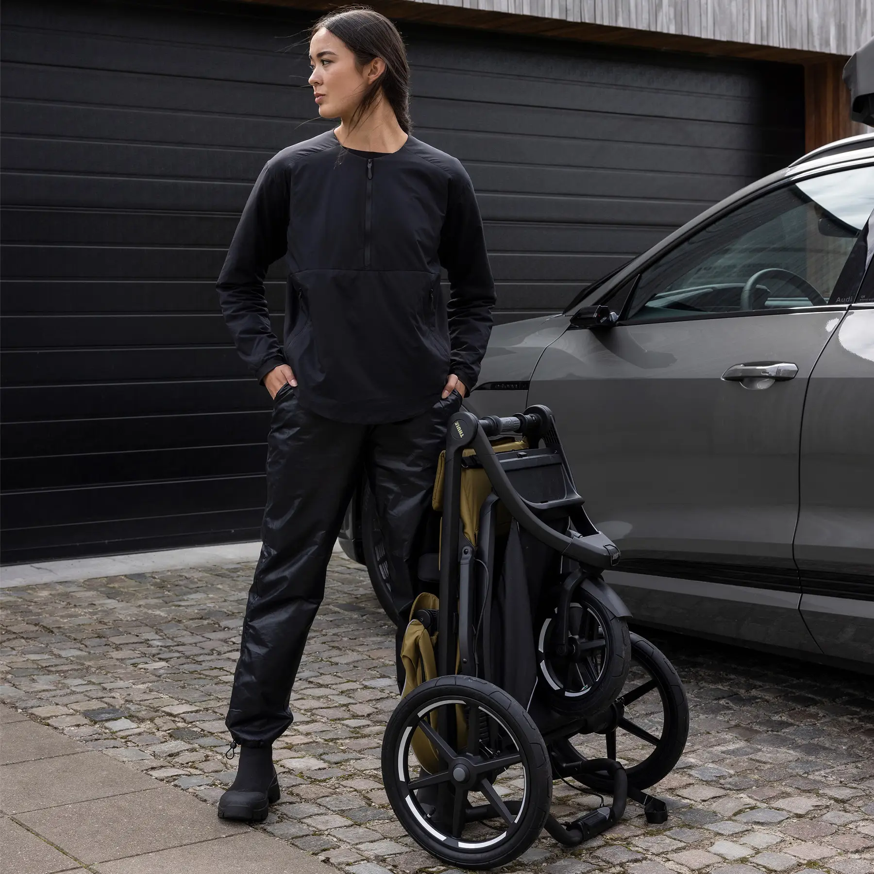 Thule Urban Glide 3 – składanie wózka do transportu