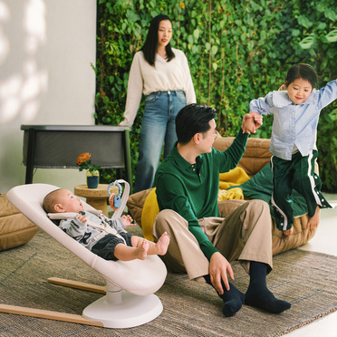 Stokke® Yoga™ infant recliner-bouncer