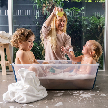 Stokke® Flexi Bath® X-Large Bundle large folding bathtub + infant insert | Sandy Beige banner