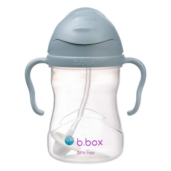 B.Box® N! innovative bottle with a straw