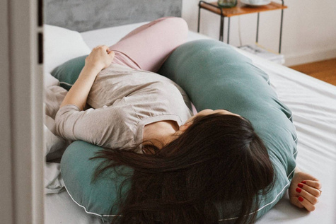 Poofi® pregnancy sleep pillow