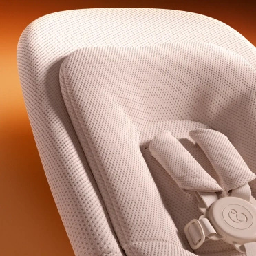 Stokke® Yoga™ leżaczek–bujak niemowlęcy