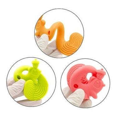 Mombella teether toy squirrel light blue