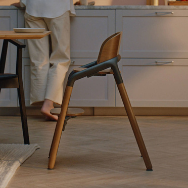 Bugaboo® Giraffe High Chair | Warm Wood + Grey
