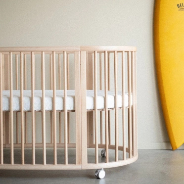 Stokke® Sleepi™ Bed V3 large oval bed