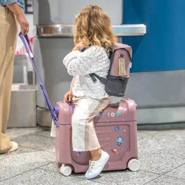 Stokke® Jetkids™ BedBox® baby suitcase