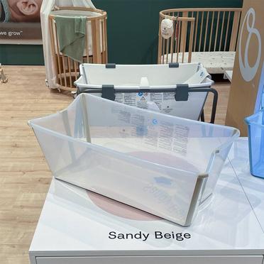 Stokke® Flexi Bath® X-Large Bundle large folding bathtub + infant insert | Sandy Beige banner