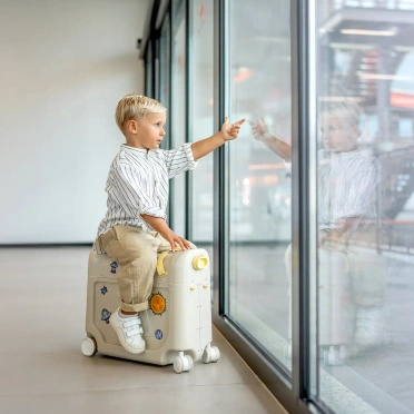 Stokke® Jetkids™ BedBox® baby suitcase