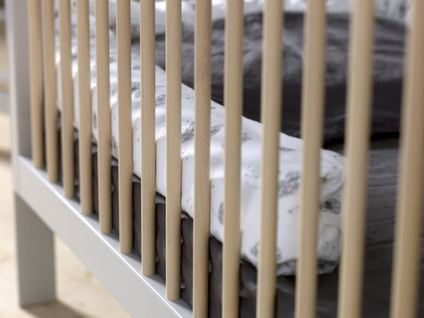 Troll Nursery | Lukas Duo Colour | Łóżeczko Dziecięce - 120 x 60 cm | Soft Grey + Natural Wax