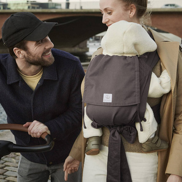 Stokke® Limas™ Carrier ergonomic sling-carrier for child from 3 to 15 kg | Floral beige OCS