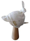 Baby In World® muslin hutch with visor