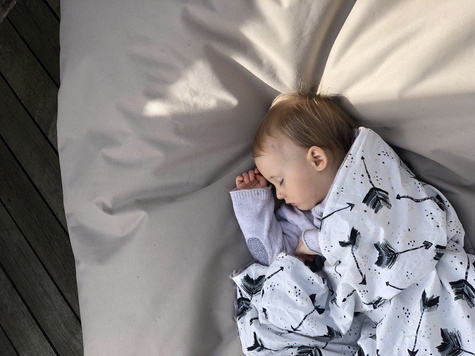 La millou nursery light blanket botanical | ecru