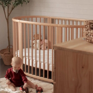 Stokke® Sleepi™ Bed V3 duże owalne łóżeczko