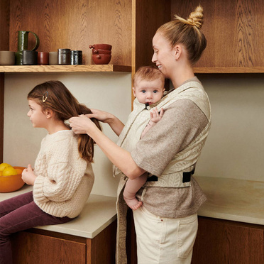 Stokke® Limas™ Carrier ergonomic sling-carrier for child from 3 to 15 kg | Glacier green OCS