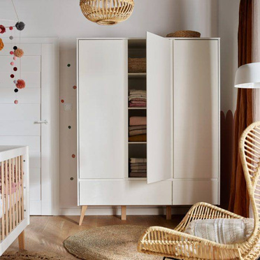 Pinio | Swing | 3-door closet | White