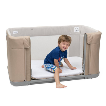 Chicco® Next2Me Forever travel crib | Almond