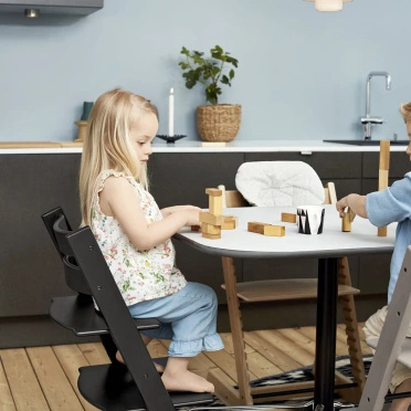 Stokke® Tripp Trapp® krzesełko w zestawie 2w1
