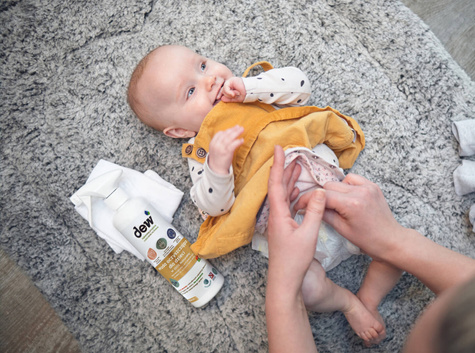 Dew™ Baby Cleansing Water pielęgnacyjna woda oczyszczająca dla dzieci 500ml
