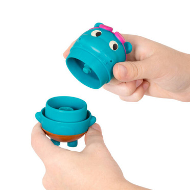 B.Toys | Pull & Go Rider | łódka z napędem i rozkręcaną sikawką 