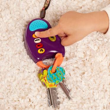 B.Toys™ FunKeys zestaw kluczy samochodowych z pilotem | Fioletowy