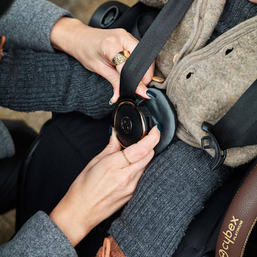 Cybex® Priam 4 wózek głęboko-spacerowy z fotelikiem i bazą 4w1 | Mustard Yellow + Rosegold