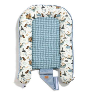 La Millou® Velvet Kokon Best Nest Grande gniazdko niemowlęce | Prince wind blue 