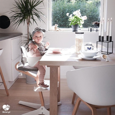 Stokke® Nomi® krzesełko ergonomiczne Oiled Oak + Navy