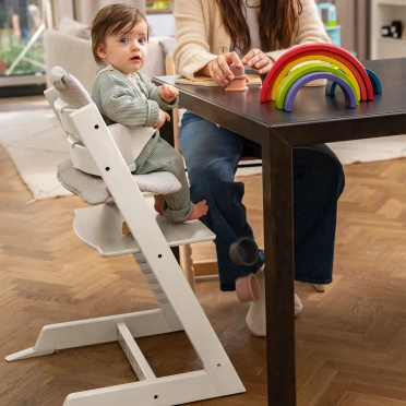 Stokke® Tripp Trapp® Complete Set zestaw 4w1, krzesełko do karmienia + leżaczek + baby set + tacka | White