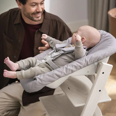 Stokke® Tripp Trapp® drewniane krzesełko dla dziecka | Whitewash