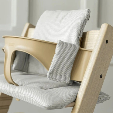 Stokke® Tripp Trapp® zestaw 3w1, krzesełko do karmienia + baby set + tacka | Exclusive Oak Natural (dąb)