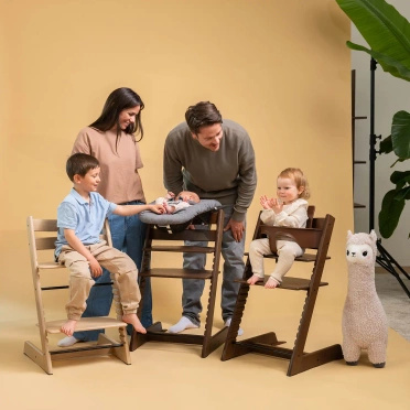 Stokke® Tripp Trapp® zestaw 3w1, krzesełko do karmienia + baby set + tacka | Oak Brown (dąb)